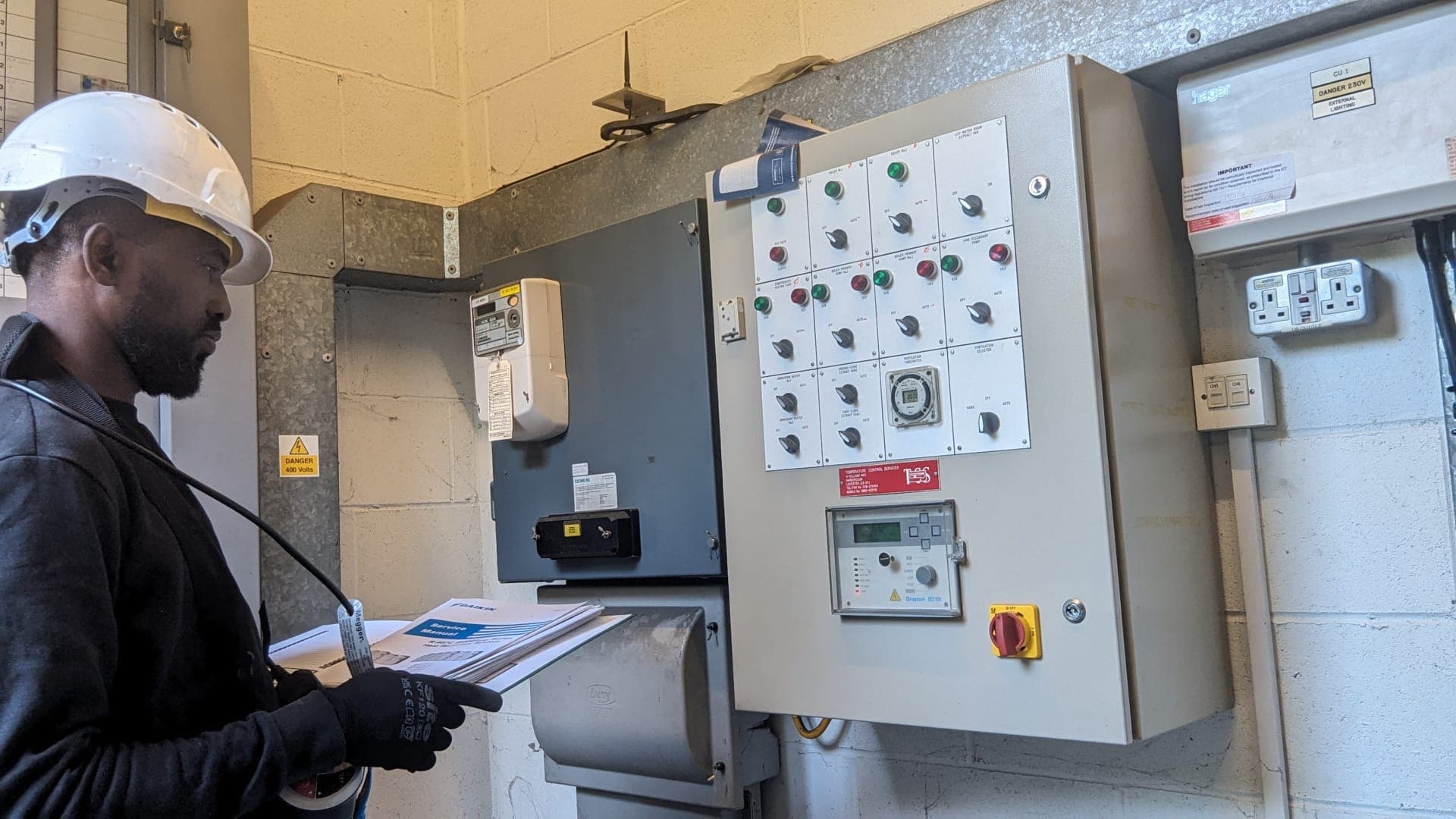 Commercial distribution panel installation